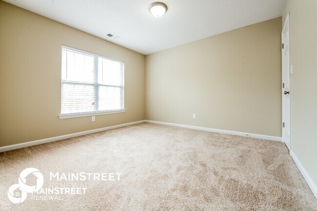 Building Photo - 3729 Summit Trce