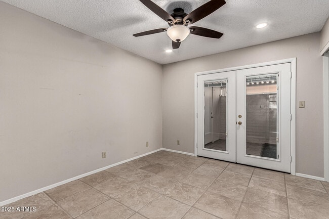 Building Photo - 6721 E McDowell Rd