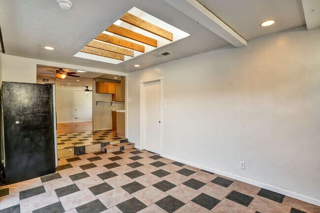 Building Photo - 229 Seabiscuit Dr