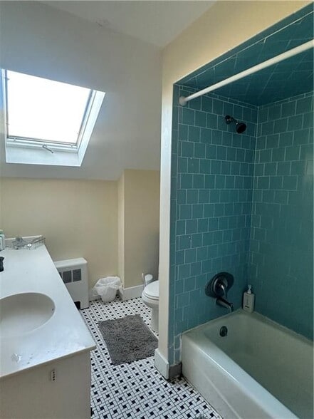 Building Photo - 20 Annandale Rd