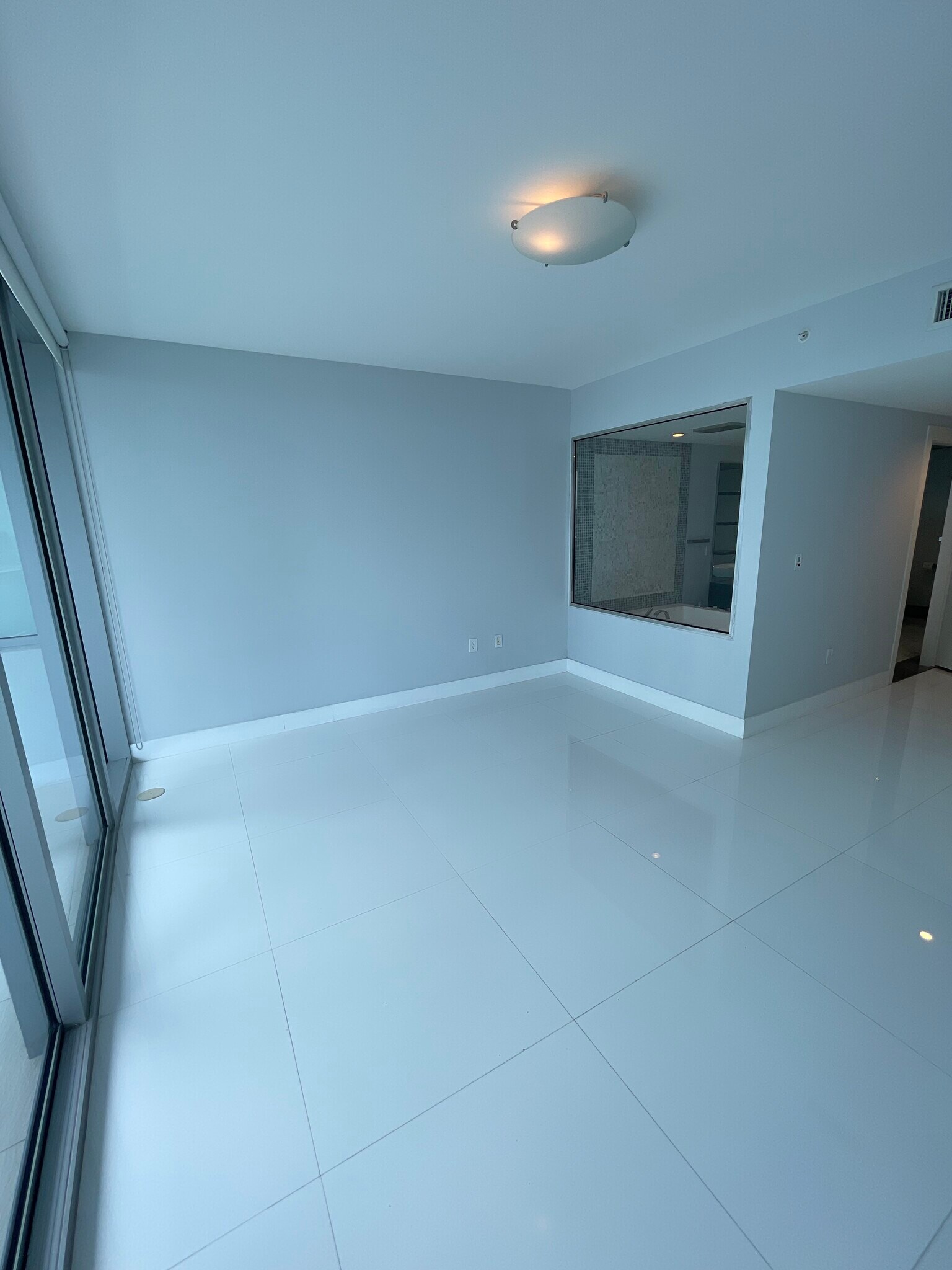 Building Photo - 200 Biscayne Boulevard Way