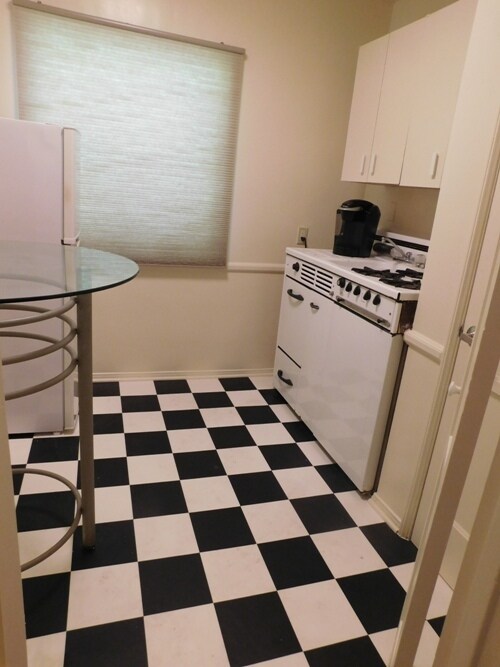 Building Photo - 5523 Harold Way