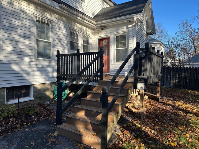 Building Photo - 23 Edwards St