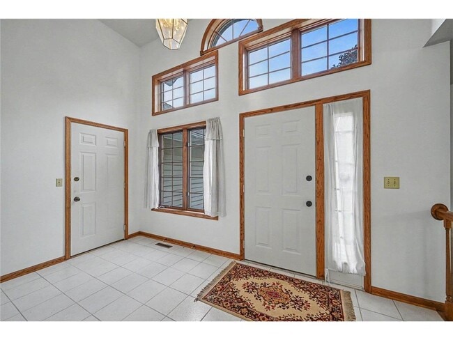 Building Photo - 2522 Windsor Ln