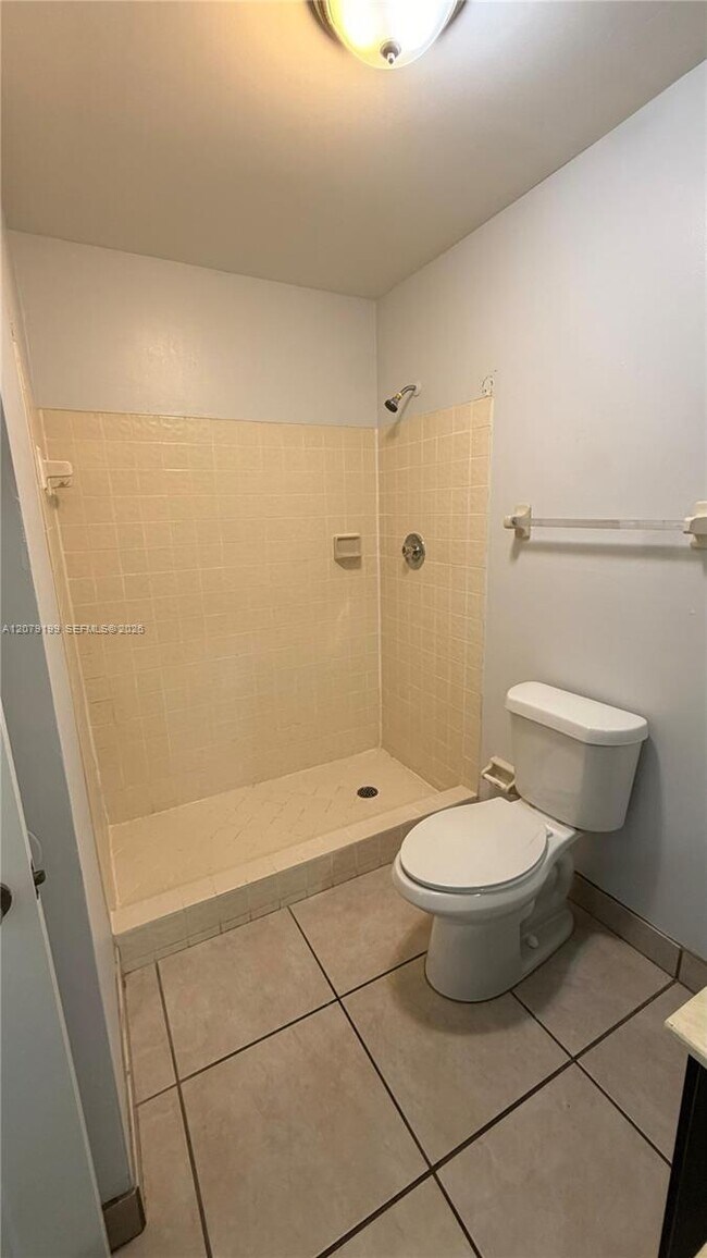 Building Photo - 11641 Royal Palm Blvd