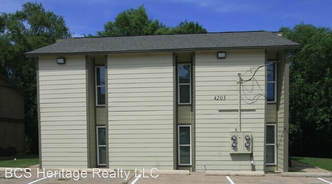 Primary Photo - 4203 Boyett St