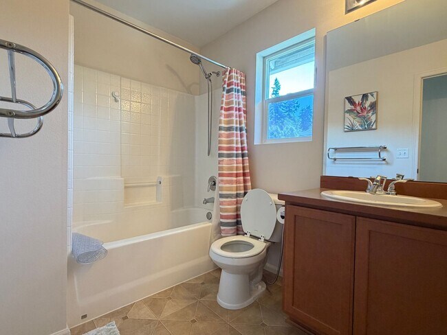 Building Photo - Updated Lakeland Hills Home w/ Air conditioning