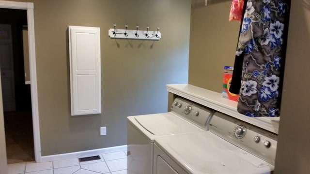 Building Photo - PRE-LEASING FOR 26/27 SCHOOL YEAR!!!!!!!!!