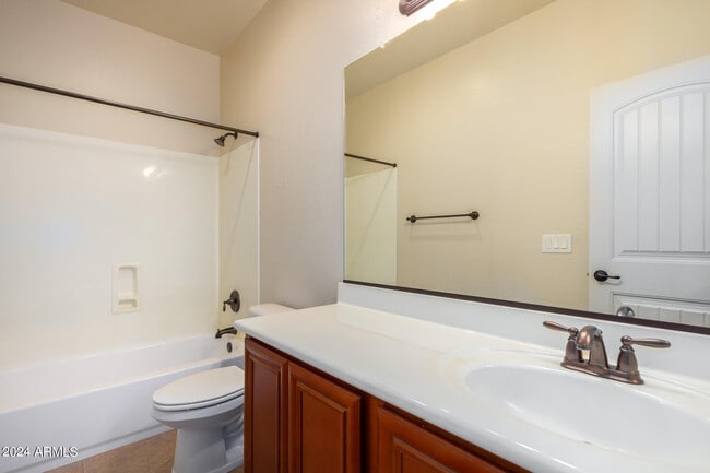 Building Photo - 3464 S Bluejay Dr