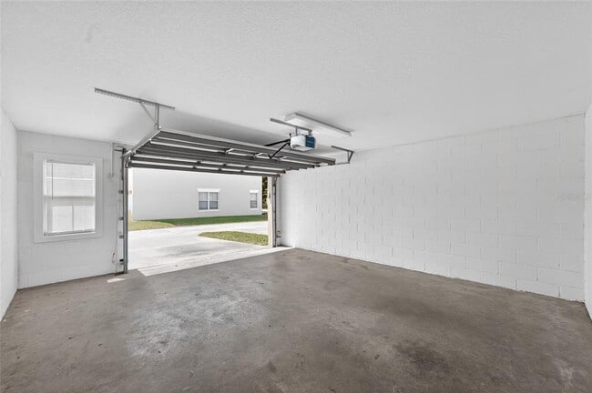 Building Photo - 216 Deepcove Rd