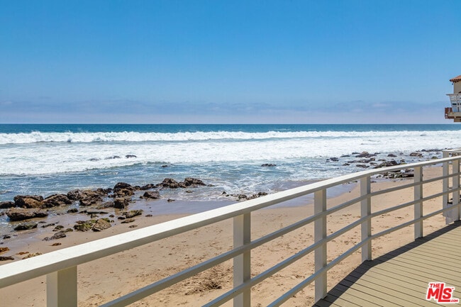 Building Photo - 24314 Malibu Rd