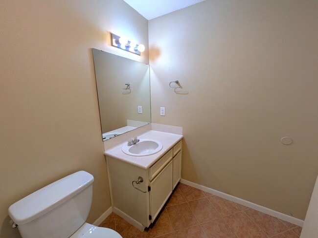 Building Photo - 7945 Blue Bonnet St