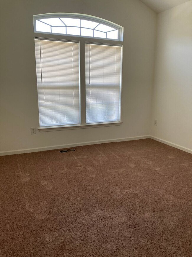 Building Photo - Beautiful 4 Bedroom, 3 Bathroom Single Family Home in the Gated Community of Bulle Rock