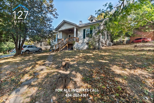 Building Photo - Updated 3BR Apartment with Modern Kitchen & Central Air