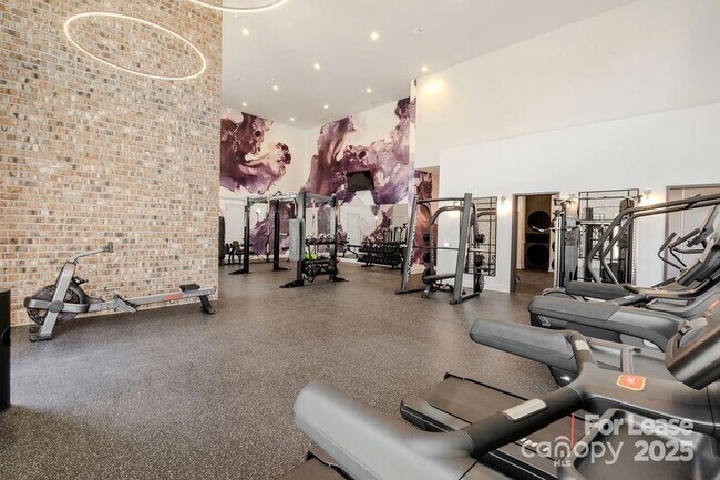 Building Photo - 3110 Doe River Wy