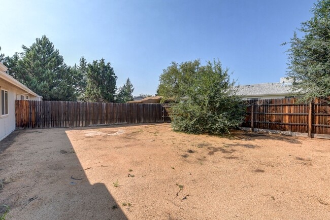 Building Photo - 6284 N Buckboard Dr