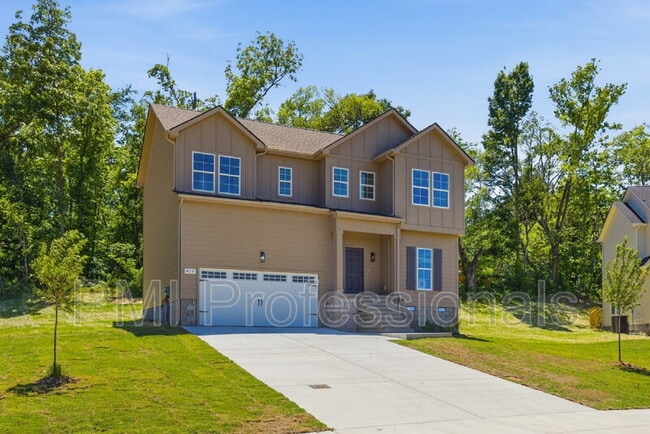 Building Photo - 408 Legends Court