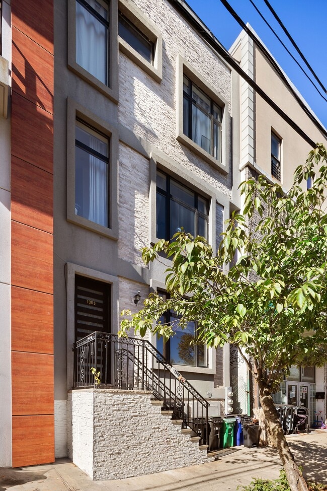 Building Photo - 1305 Greene Ave