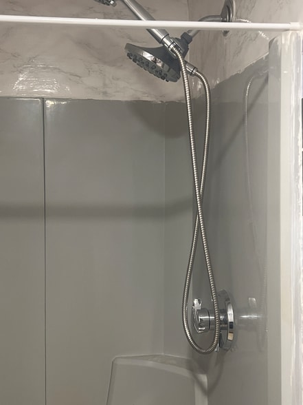 Building Photo - 10 Osgood Ave