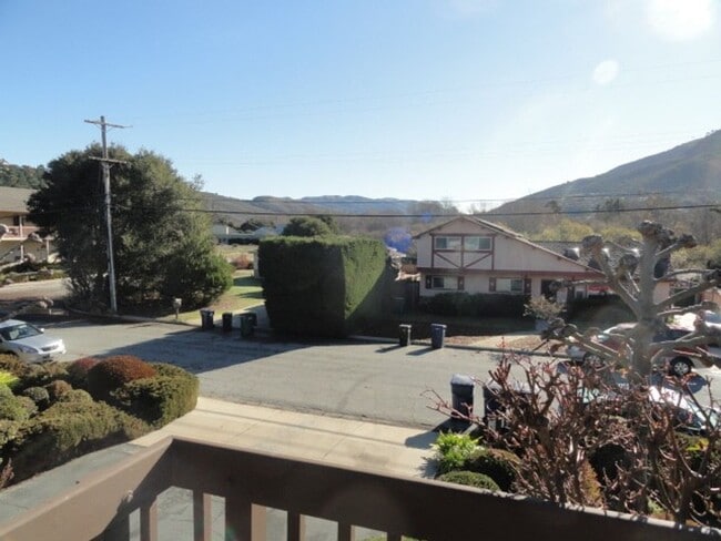 Building Photo - Carmel Valley Condo