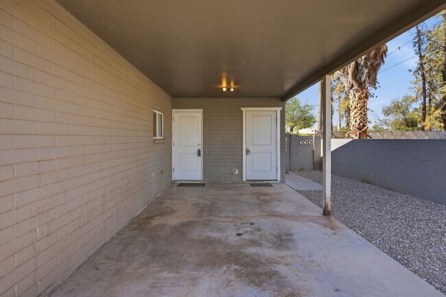 Building Photo - 209 E McMurray Blvd