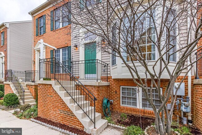 Building Photo - 953 Harrison Cir