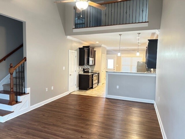 Building Photo - 112 NE Bellingham Dr