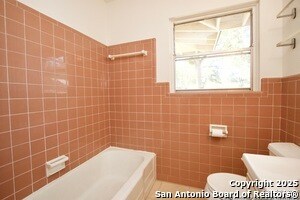Building Photo - 922 Sumner Dr