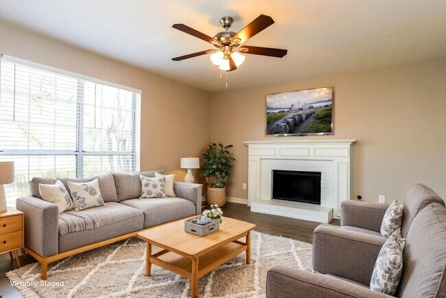 Building Photo - 3721 Riverside Pkwy