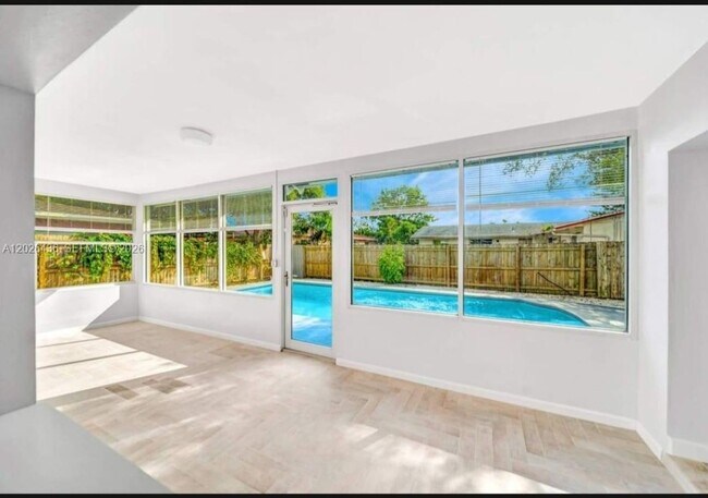 Building Photo - 6812 Rio Pinar