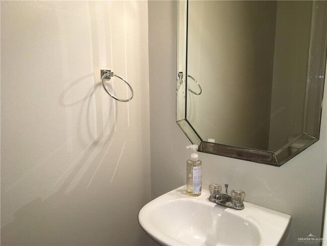 Building Photo - 3306 San Angelo St