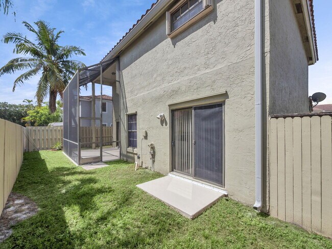 Building Photo - 1744 Shoreside Cir
