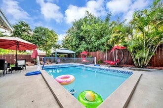 Building Photo - 4310 Applecrest Dr