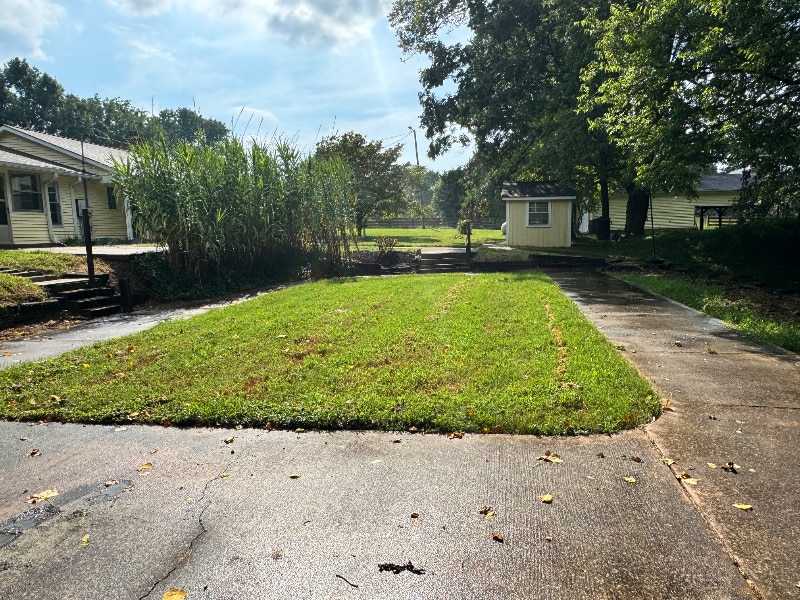Building Photo - 432 Menees Ln