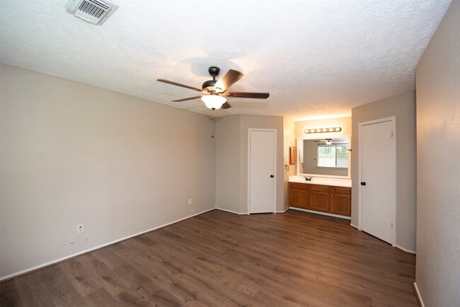 Building Photo - 2513 Harpers Ferry Crossing