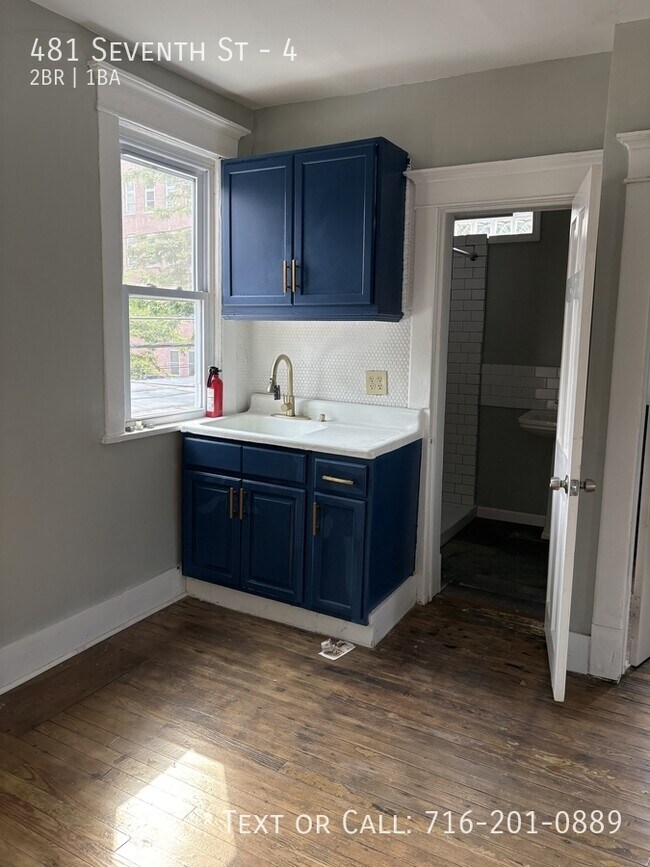 Primary Photo - 481 Seventh St