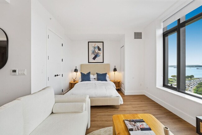 Building Photo - 30 U.S. 9W-ID1466762P