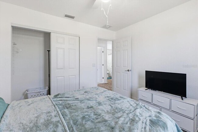 Building Photo - 6628 Thorman Rd