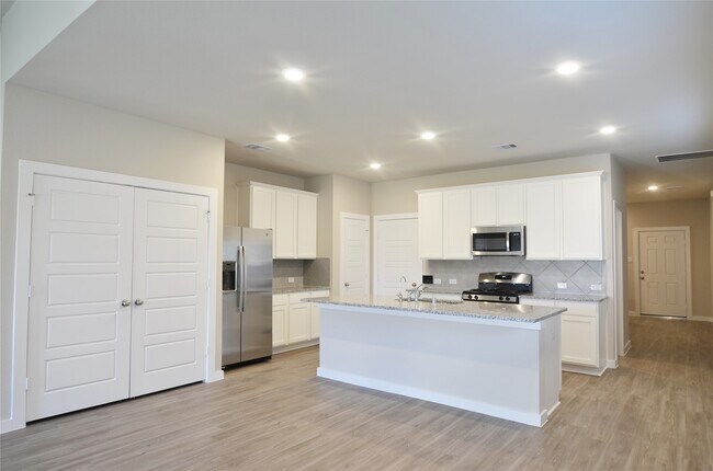 Building Photo - 6606 Verbena Blossom Trail