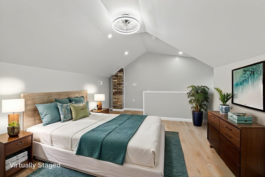 Building Photo - 1123-1125 S Ohio Ave