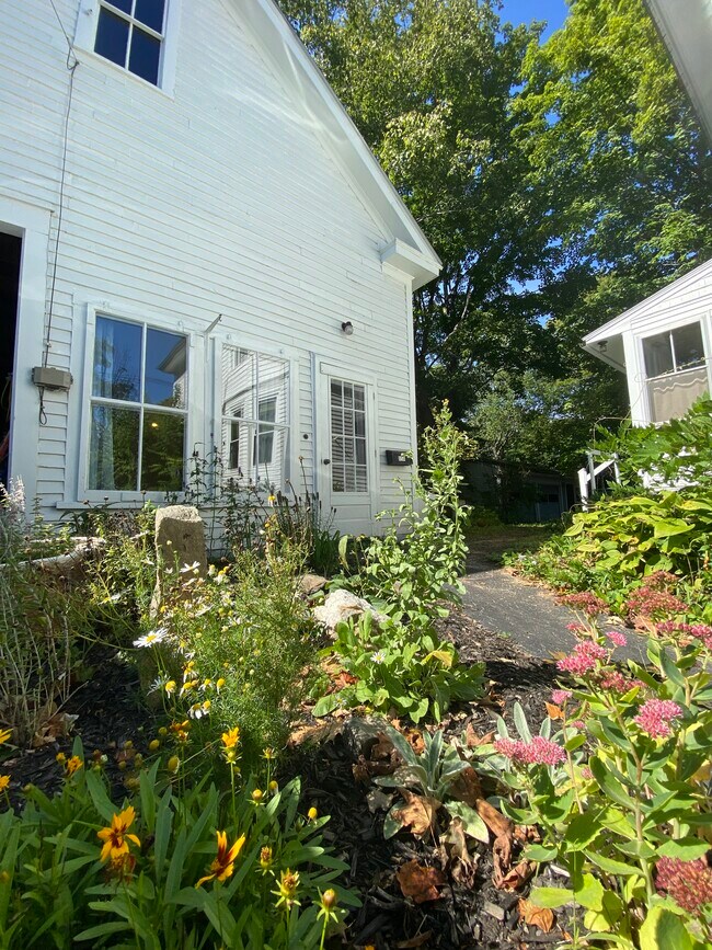 85 South St 85 South St Gorham ME 04038 Apartment Finder