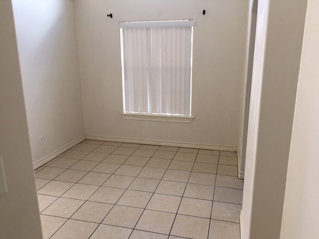 Building Photo - 1811 Aruba Dr