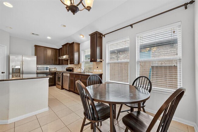 Building Photo - 15918 Keystone Ridge Ln