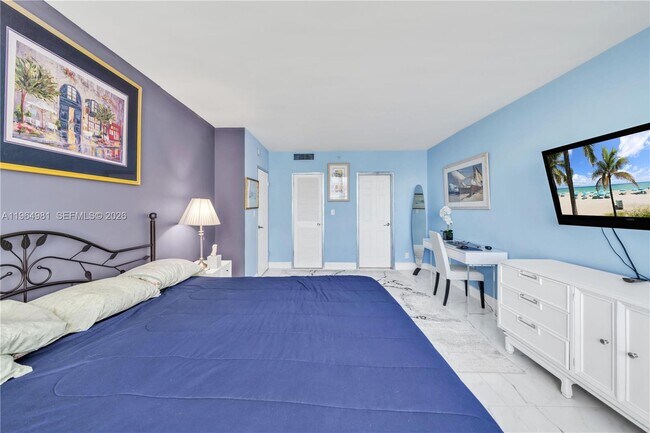 Building Photo - 2501 S Ocean Dr