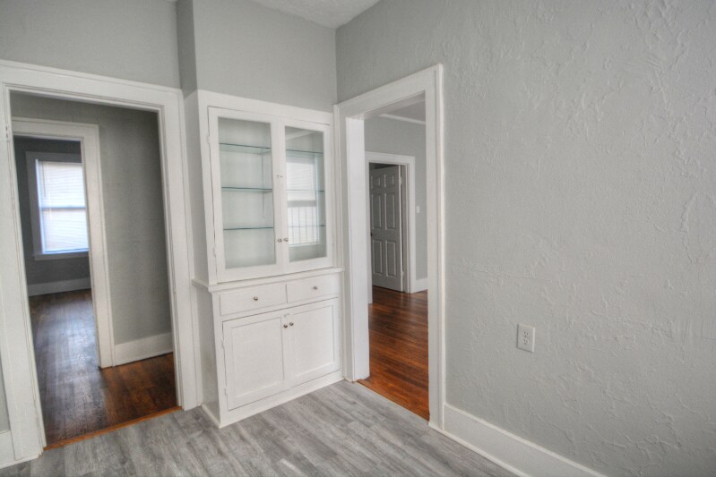 Building Photo - 2384 Forest Ave