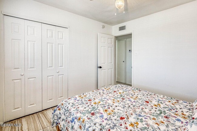 Building Photo - 524 Balboa Rd