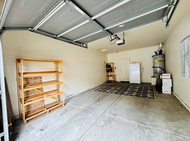 Building Photo - 900 S Meadows Pky