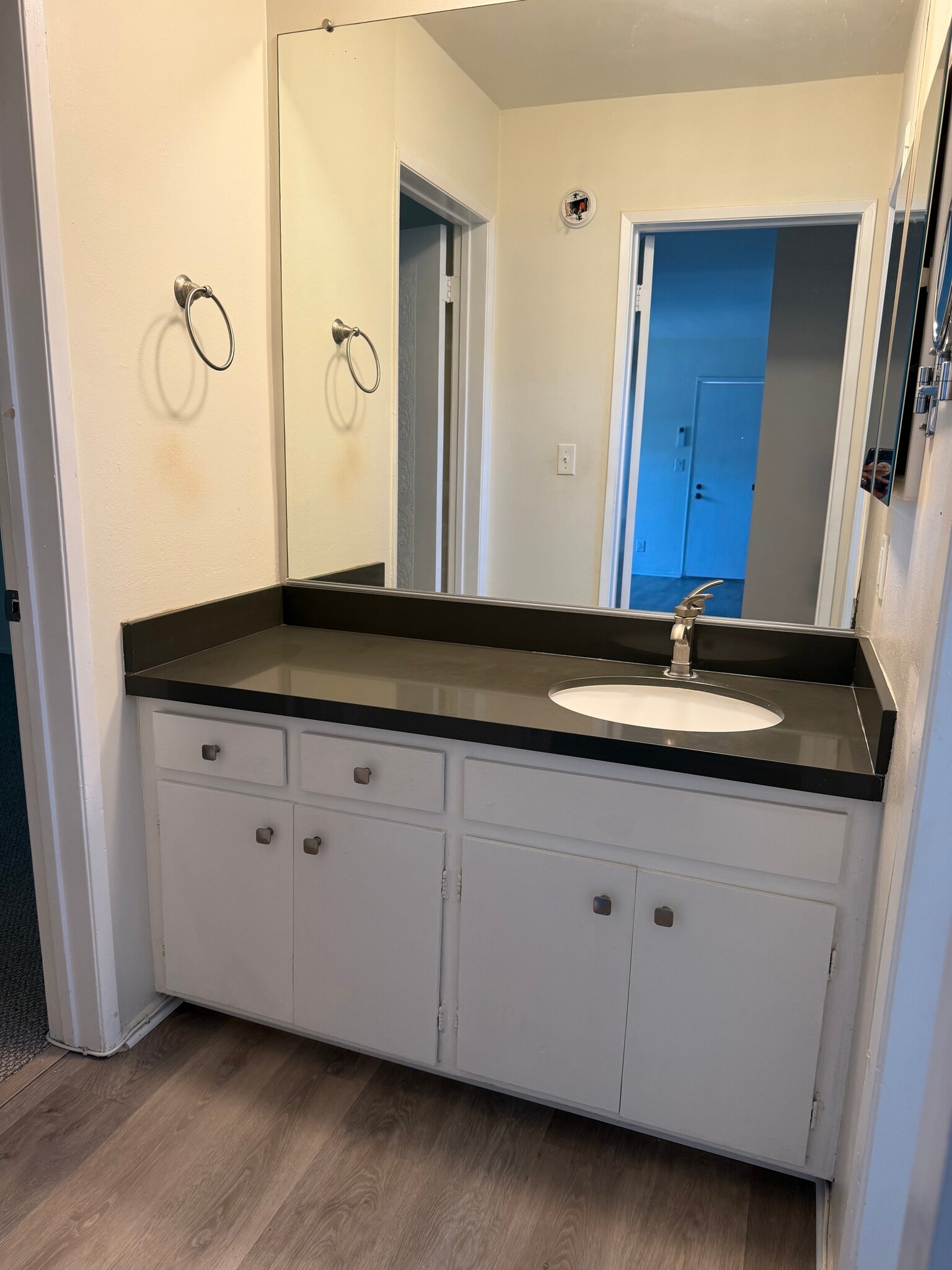 Vanity area - 11550 Nebraska Ave