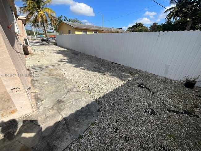 Building Photo - 1064 NW 103rd St