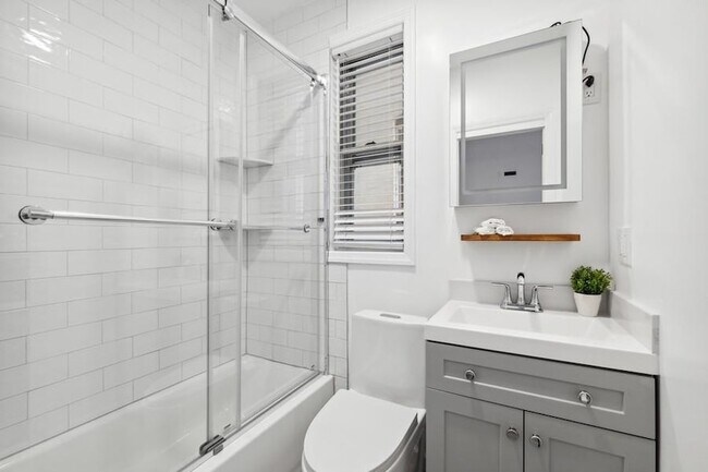 Building Photo - 114 Carlton Ave